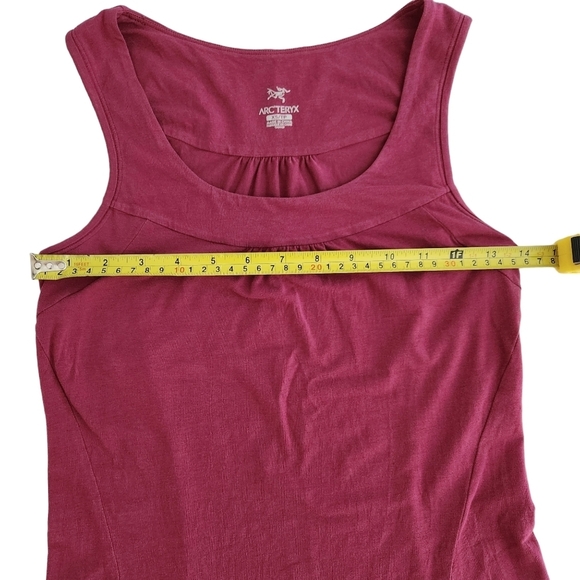 ARC'TERYX magenta tank top size XS cotton spandex blend - Picture 7 of 9
